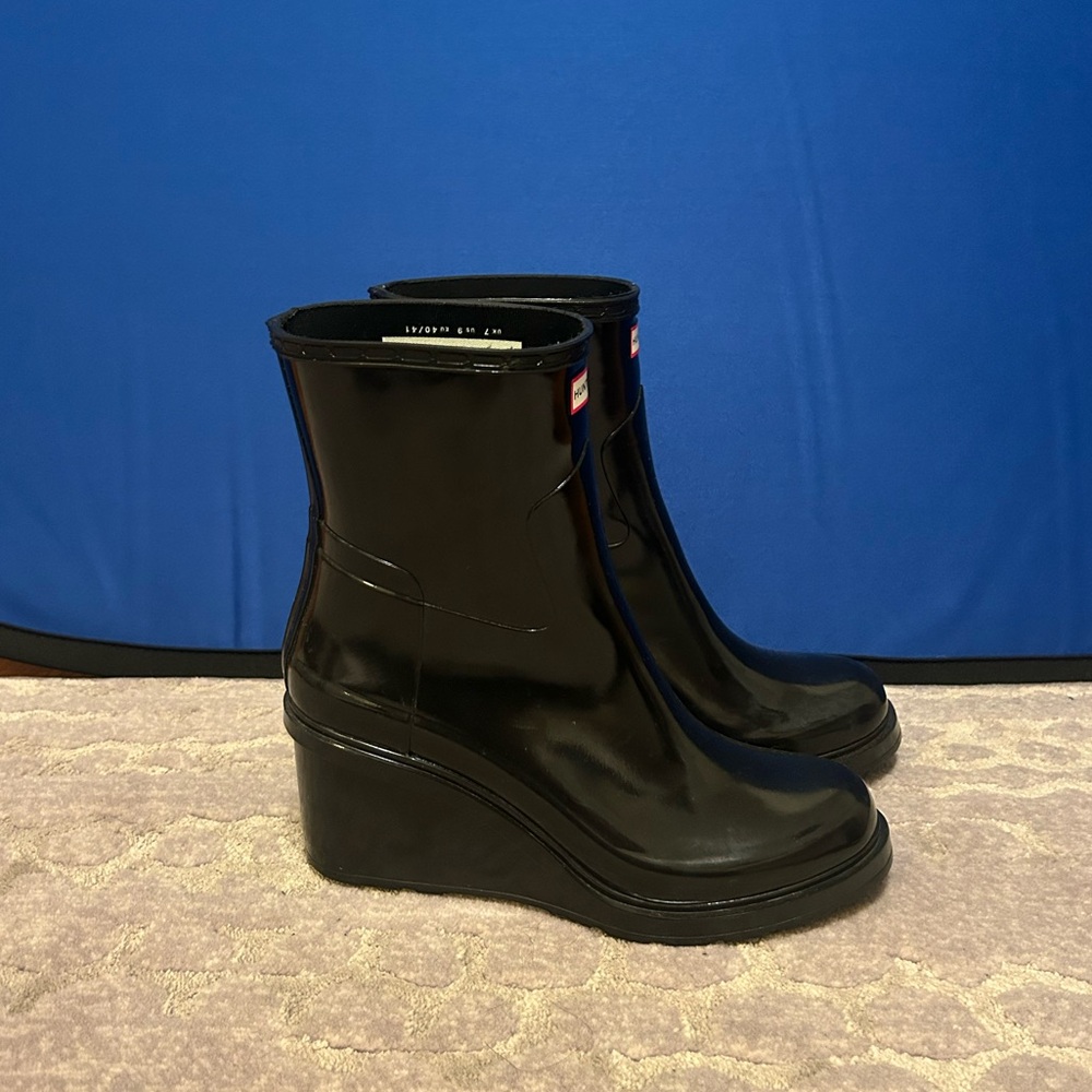 Hunter Shiny Black Wedge Rain-boots